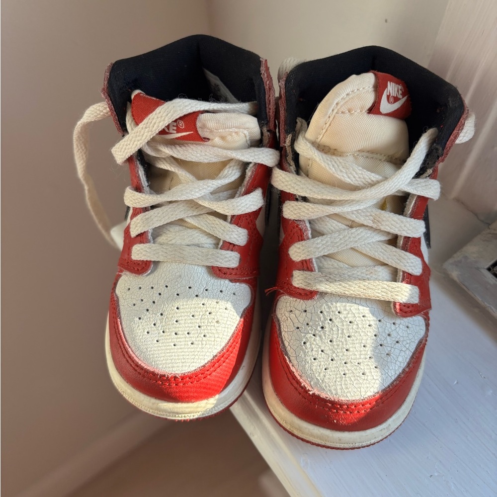 Jordan 1 Retro High OG TD in Red and Black